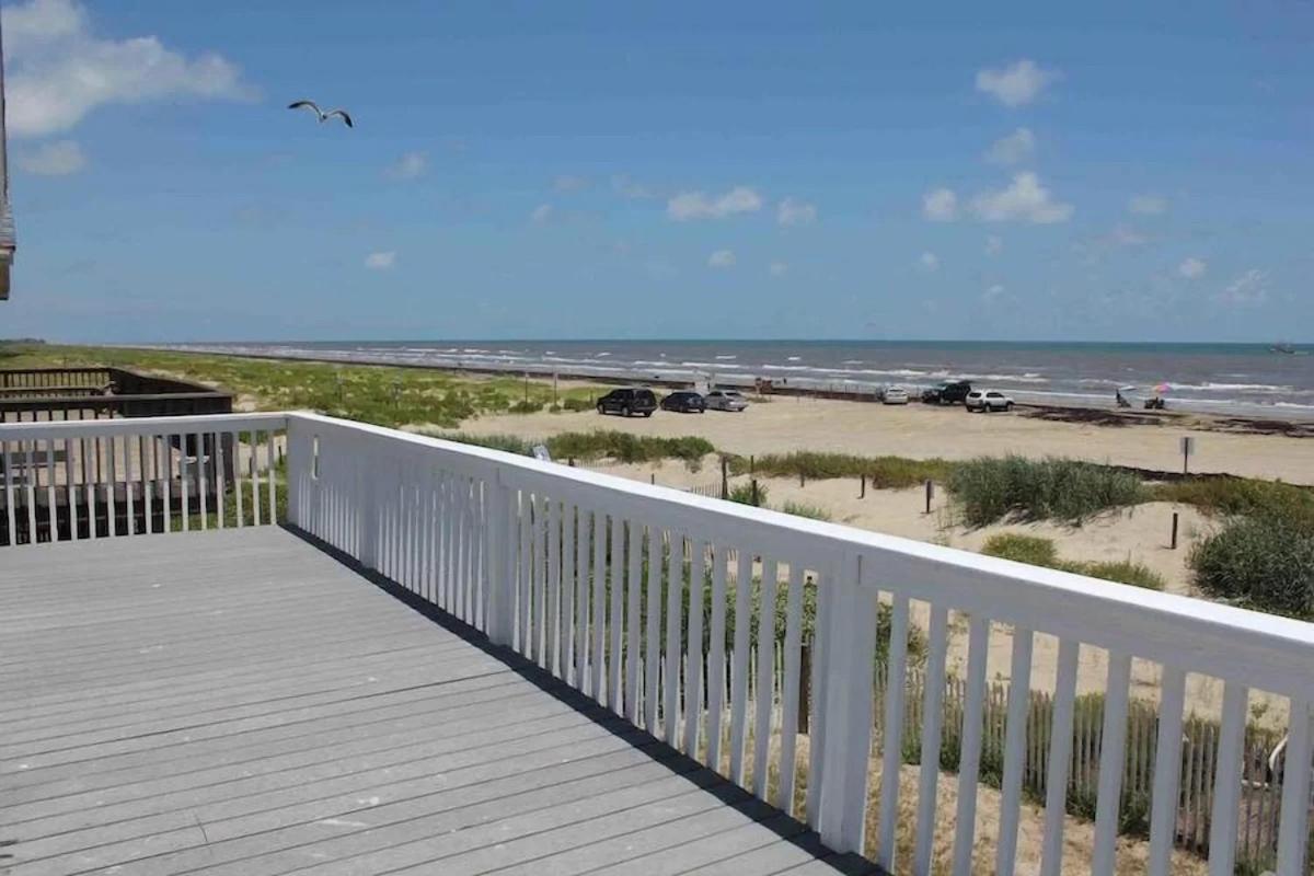 Beachfront Getaway Villa Galveston Exterior photo